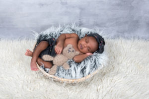 in-home-newborn-photography-columbus